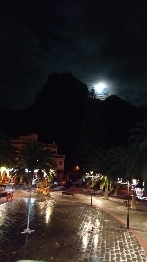 Hostal Casa Amaya บาแญร์โมโซ ภายนอก รูปภาพ